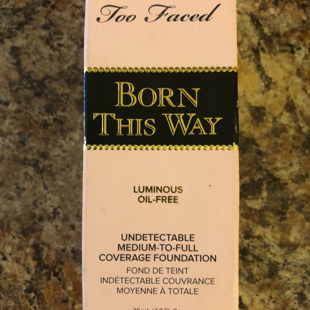 TOO FACE BORN THIS WAY UNDETECTABLE FOUNDATION